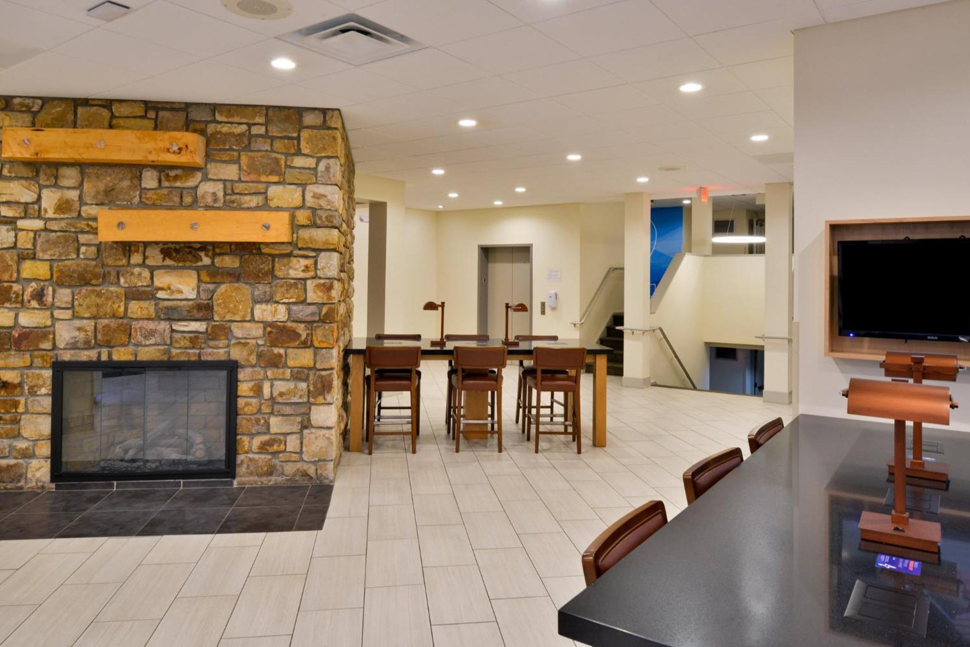 Holiday Inn Express Blowing Rock South By Ihg Exteriör bild